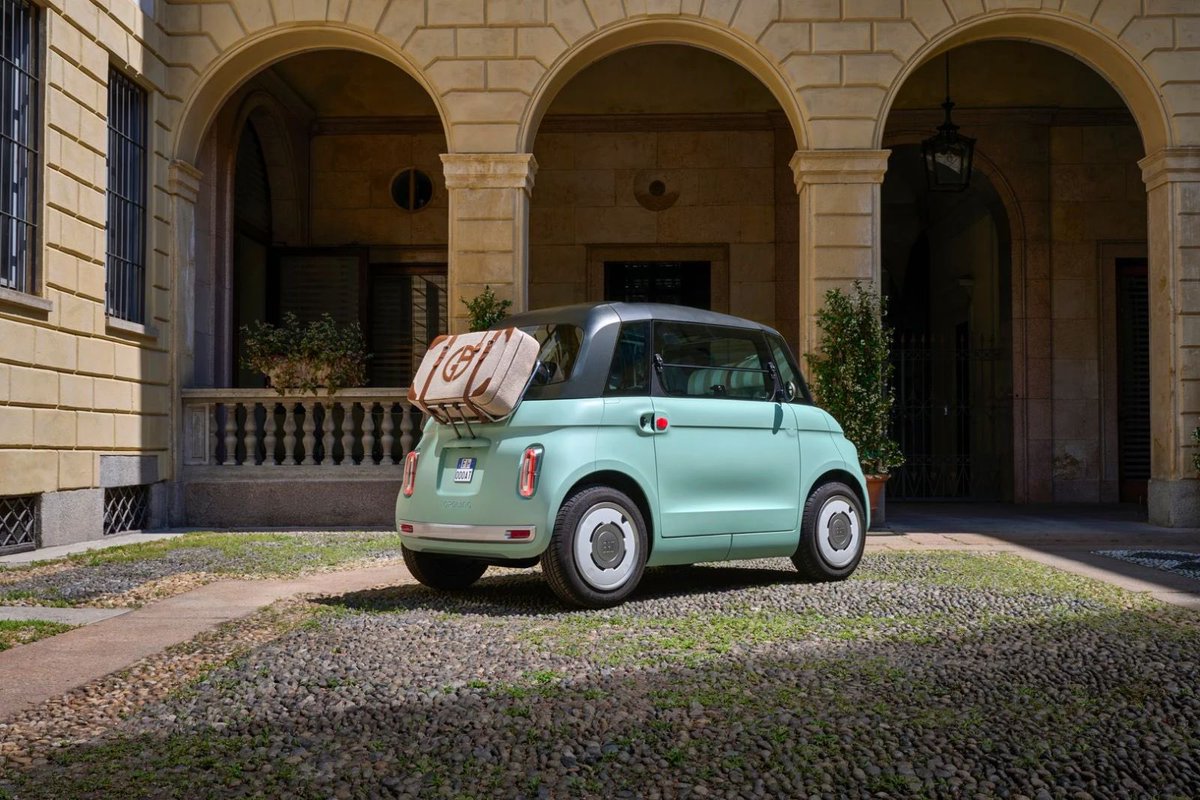 JetlagMattia's tweet photo. Fiat Topolino, ufficiale il nuovo  elettrico per la città e il mare ( Versione Dolce Vita) https://t.co/WuwsXoVVua