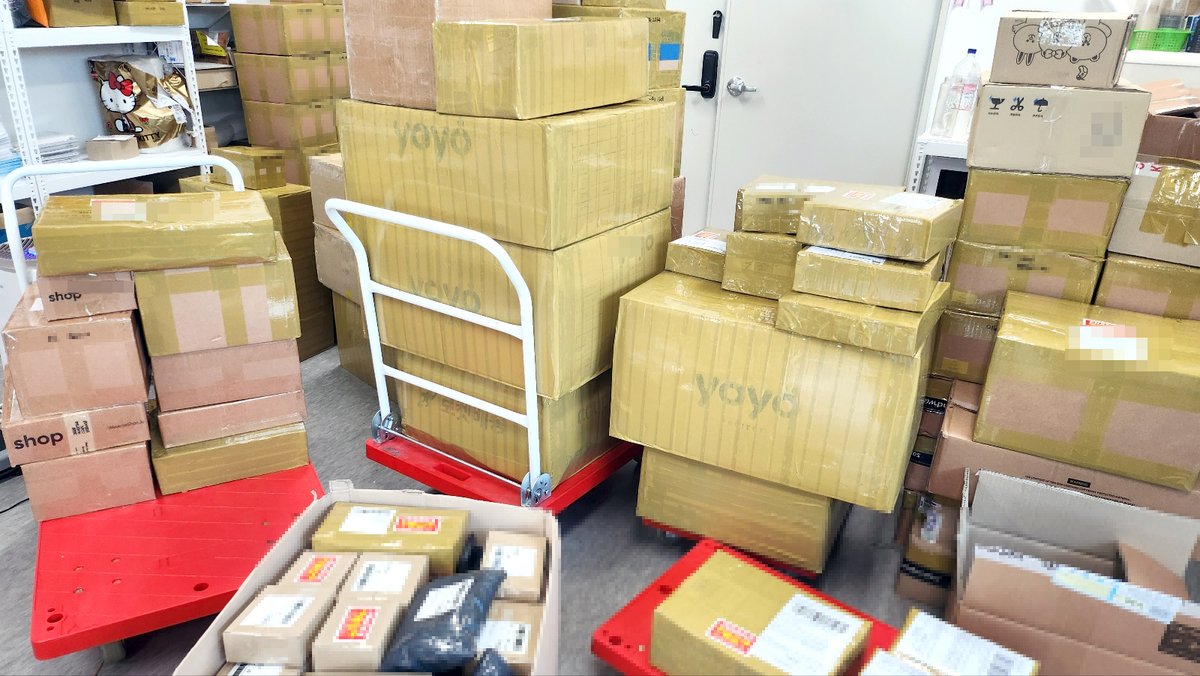 korseller365's tweet image. We deliver an average of 250 packages per day, including shopping platform / offline delivery. 7 staff dedicated to you!

Worldwide Shipping ~! / Klivewh.com

#koreanwarehouse #freeaddressrental #freewebcheckout #bantaek