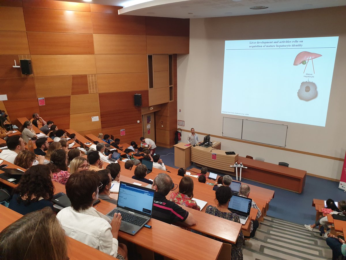 PreciDIABCenter's tweet photo. 📢 Aujourd'hui, nous nous retrouvons pour notre Think-Tank #EGID
Le Dr Nicolas Venteclef a tenu une présentation sur la plasticité des monocytes dans le #DT2
👨‍🎓C'est l'occasion pour nos étudiants de promouvoir leurs travaux de recherche!
Un grand merci aux participants!
#diabetes https://t.co/UdUPEXzPRS