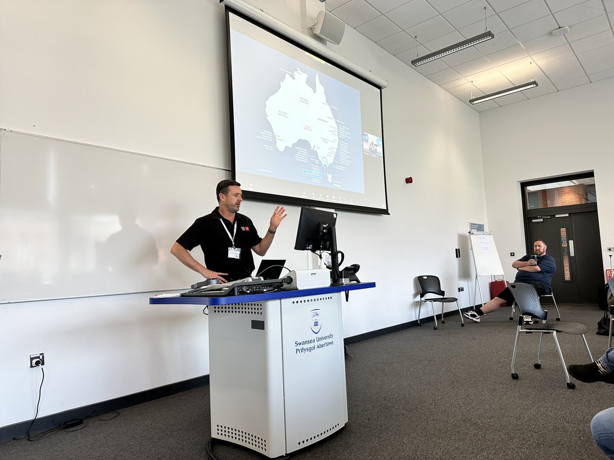 Kudos to @ScottDoyleAV an outstanding session on @Swinburne’s ambitious project: creating 5 pilot learning spaces for hybrid and HyFlex learning. With no key stakeholders or functional requirements, they've managed to deliver amazing rooms. Truly impressive! #SCHOMS2023 #AVtweeps
