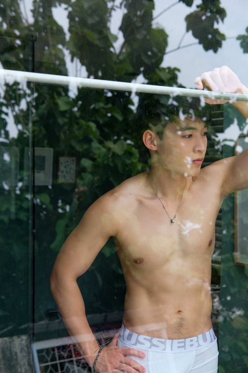 alexchatcharin's tweet image. มุมนี้ ต้นไม้เยอะดีนะ 🌲🌳🫣 
Cr. 📸 #BasShot | @ksabsabb 
.
.
.
#alexchatcharin #ความสุขของอเล็กซ์ #photoshoot