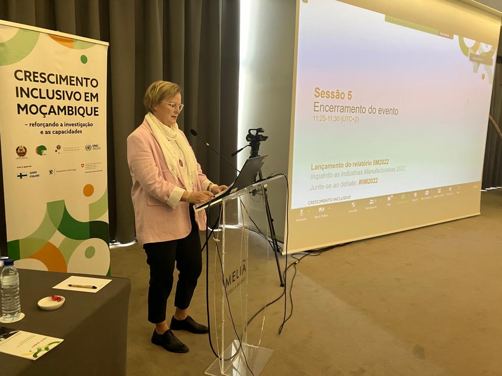 Speaking at the #launch of the #IIM2022 report as representative of the <a href="/InclusiveMoz/">IGMozambique</a> partners, <a href="/RiikkaRaatik/">Riikka Raatikainen</a>, <a href="/Ulkoministerio/">MFA Finland 🇫🇮</a>, stresses the importance of the report in providing research evidence on the dynamics of the #manufacturing sector in #Mozambique.
