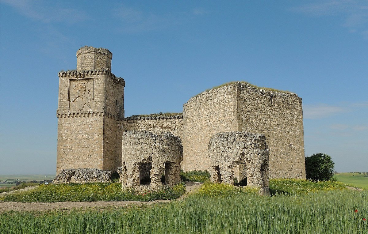 #ReliefWednesday 
El castillo de Barcience es un castillo situado en el municipio de Barcience, en la provincia de Toledo.
📷Borjaanimal