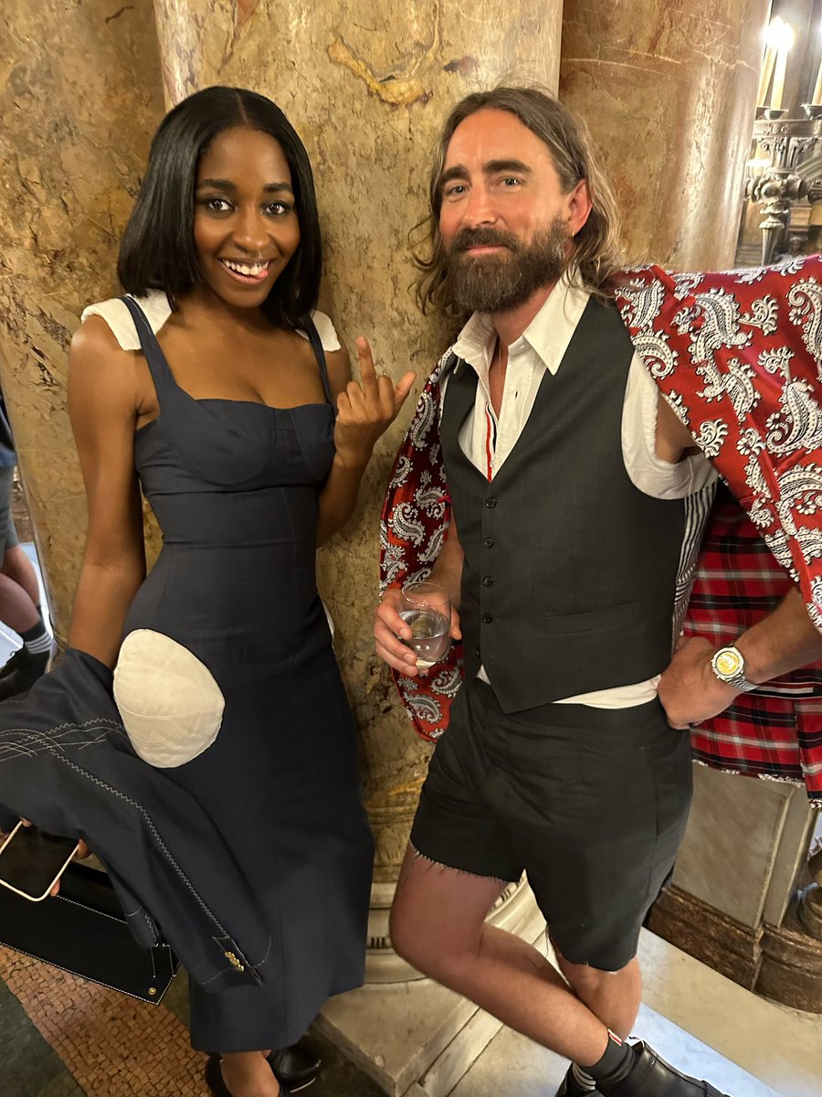 MJFIII's tweet photo. ❤️ #thombrownecouture https://t.co/kxWsLDA204