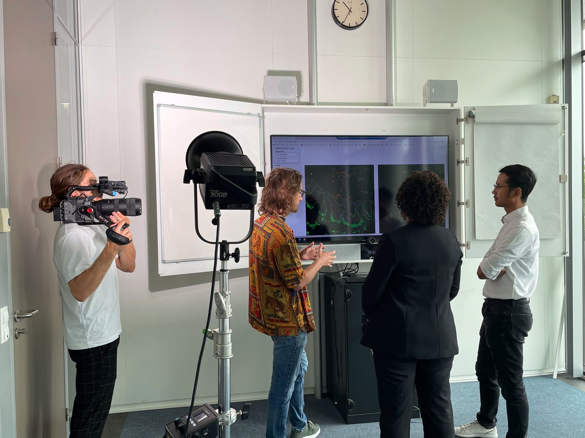 AbenaPhD's tweet photo. #ThrowbackThursday to last week when we were making a movie about the @HypoVax Global Knowledge Hub. The hub aims to bring researchers together to focus on #vaccine hypo-responsiveness. Learn more via our website which is  launching soon. Watch this space! https://t.co/njcl9kPb92