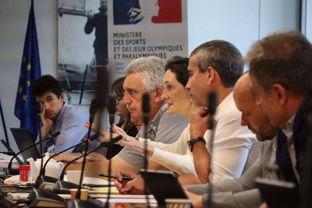 Amélie Oudéa-Castéra tweet media