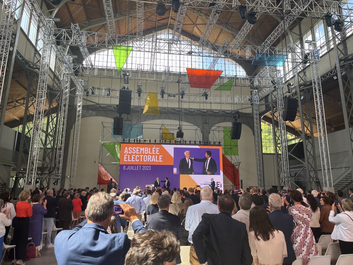 🔴 ⁦<a href="/PMartin2023/">Poco-martin2023</a>⁩, élu Président du ⁦<a href="/medef/">Mouvement des Entreprises de France</a>⁩ avec 73,8% des voix 👏🏻🇫🇷