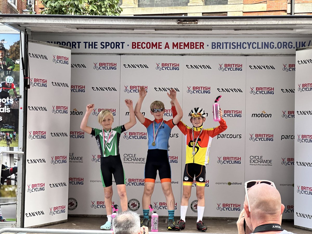 Simon Allison tweet media