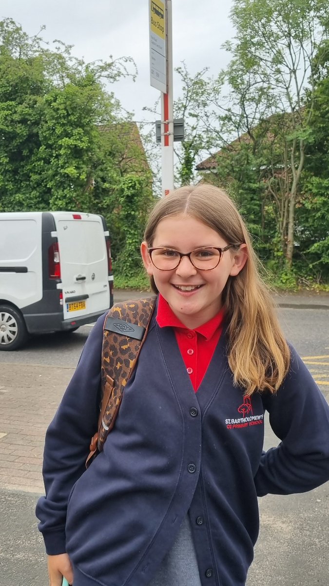 Ellie_B_R's tweet image. Excited for her transition day to @SJCES today. And lovely to see ex @StBartsCE students Mia and Raf looking out for her as they got on the school bus - thank you guys 😁 #caringforothers