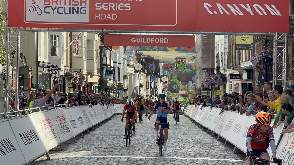 Simon Allison tweet media