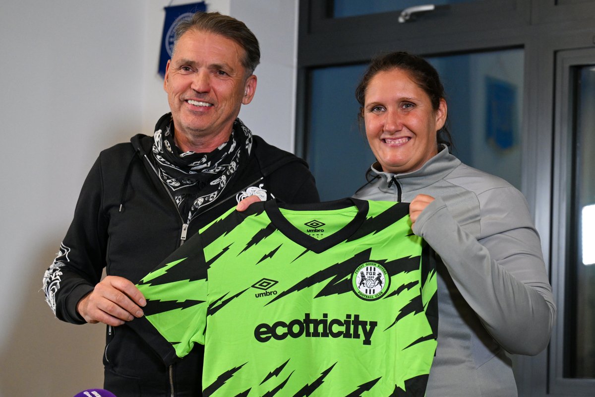 Mad day yesterday, the most intense media attention I’ve ever seen - following our appointment of Hannah Dingley as @FGRFC_Official's interim Head Coach. It all happened on the day of our first preseason friendly game and afterwards we had a press conference - I felt at times