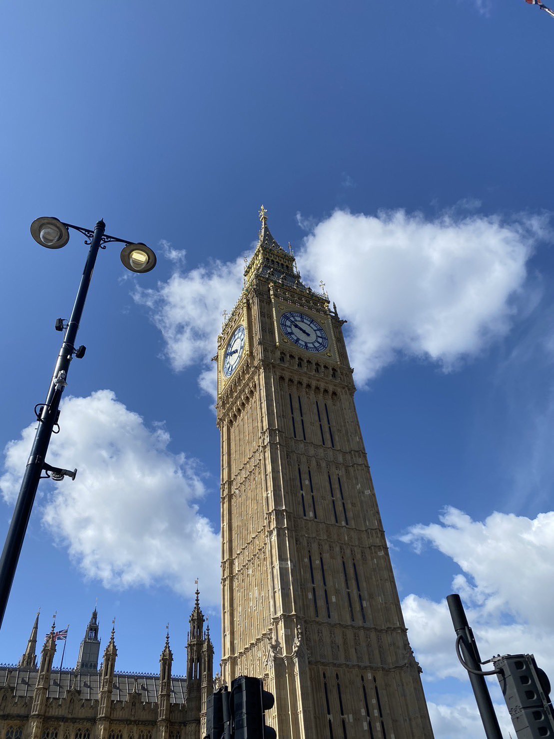 Re: [問卦] 有沒有檜山沙耶陪男友去溫網的八卦