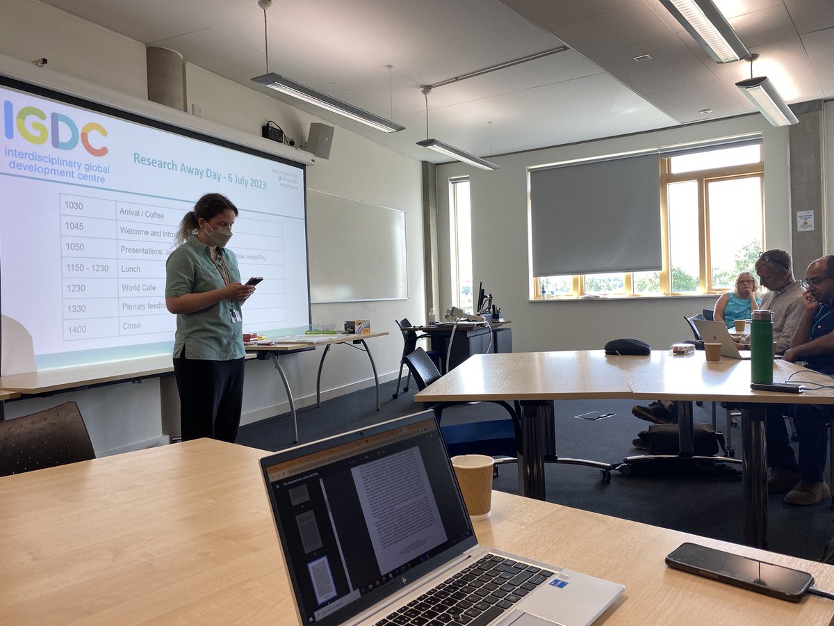 joroseHA's tweet photo. @UniOfYork @York_IGDC Decolonising Research in International Development - a great first speaker kicking off with some critical reflections and challenging thoughts! https://t.co/f46qlGF22j