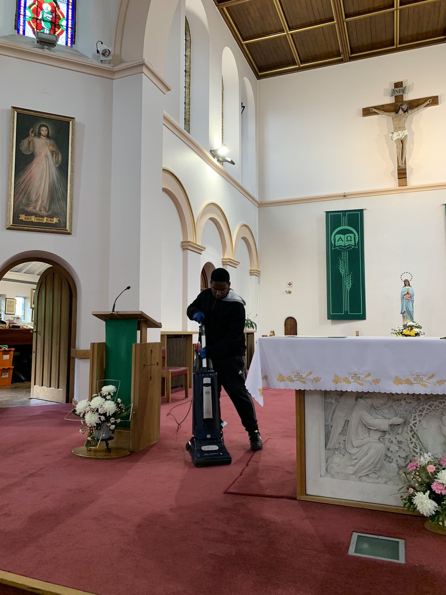 ctksfc's tweet photo. Thank you to St Lawrence’s Parish in Sidcup for having our students help with duties around the Church! They took part in cleaning and gardening for #actsofcharity day! https://t.co/Z0jPFP6QT6
