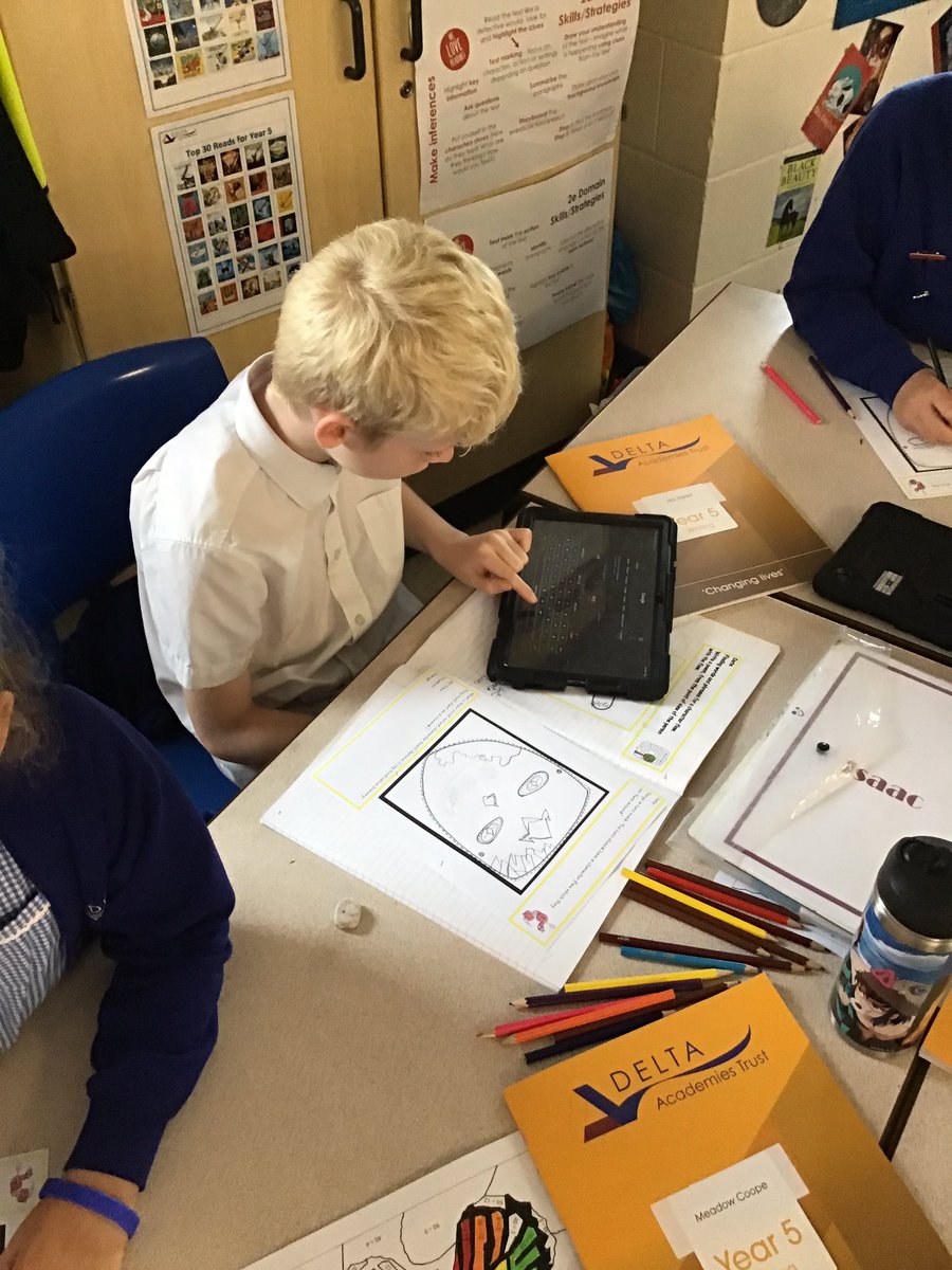 DeltaGreengates's tweet photo. Year 5 having fun designing a character mask for their flawed characters. It will exciting to see how they develop. #characters #heroflaw #Talk4Write #year5 https://t.co/Dmporq6X6o
