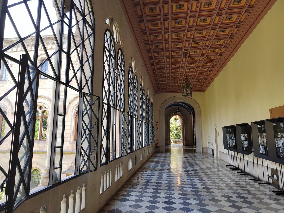 DMUmade's tweet photo. The most amazing sights at the @UniBarcelona!
Part of our @DMUglobal Enterprise trip.
#Barcelona #DMU #demontfortuniversity #dmuglobal https://t.co/S5FpRU5LcF