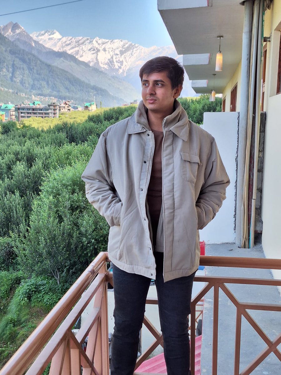nikunjmodi002's tweet photo. Looking at the future, i worked hard for..

Countless times eyes watered, sleepless nights, guilt, envy, self doubt... fought all this for what?
My career?
No, for proving my own self ke bhai failure ke aage ghukne walon mein se toh nhi h tu...😌 https://t.co/0XcKtuQ9SK