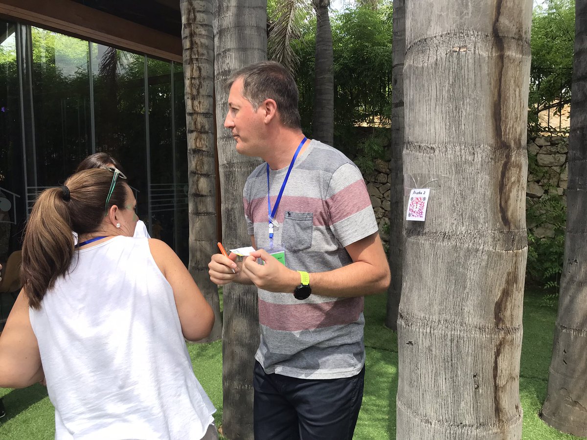 escacv's tweet photo. Disfrutar jugando para disfrutar formando @ScoolTic @escacv #escueladeverano https://t.co/z3ue6lB5RA