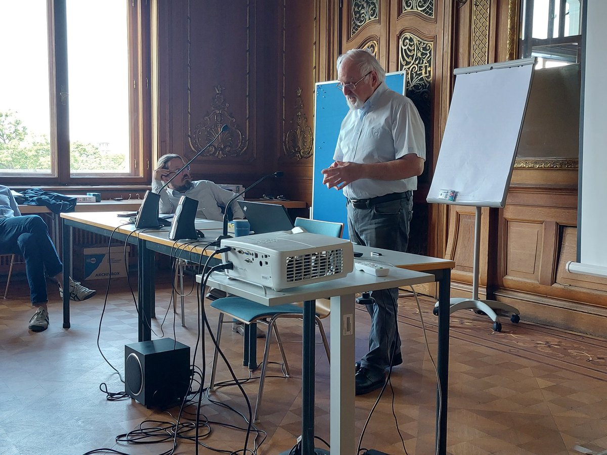 UlrikeTanzer2's tweet photo. Klaus Pollheimer über das #Marionettentheater in #Wien #ING23 https://t.co/z19u3wMpSg