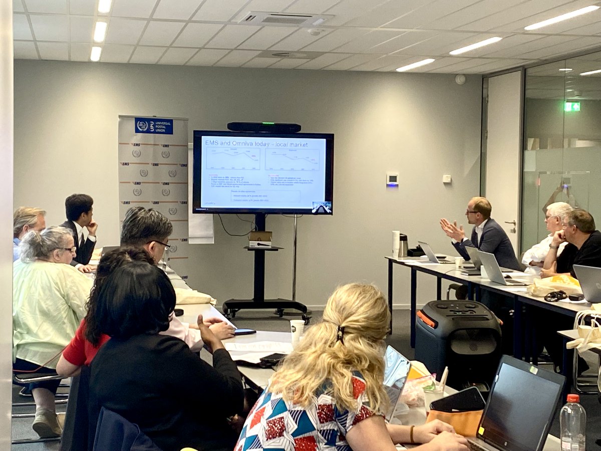 UPU_UN's tweet photo. The UPU #EMS Symposium hosted by @PostNL in The Hague🇳🇱 brought together 33 senior management representatives from 24 Posts to discuss improvements in product &amp; operational performance that would help position #ExpressMail services as a driver of the postal network’s growth📈 https://t.co/tTAnoHDKTi