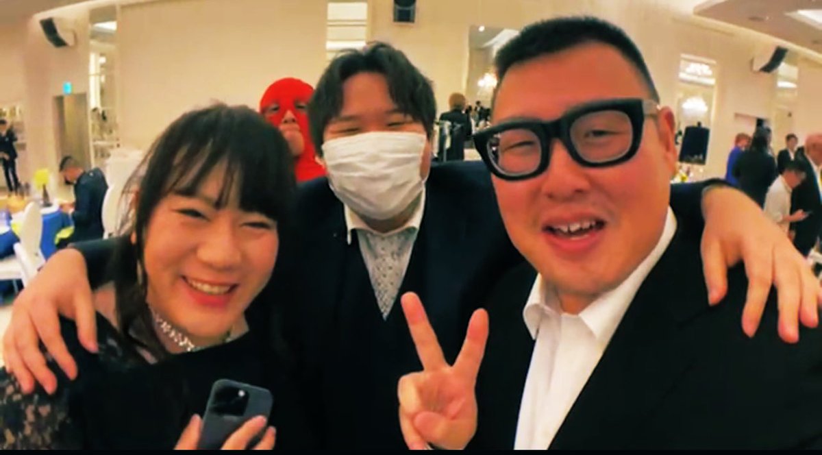 ま様へ♥5/17挙式 今日で結婚して5年💒 . いっつもわがまま放題だけど、、、 結婚