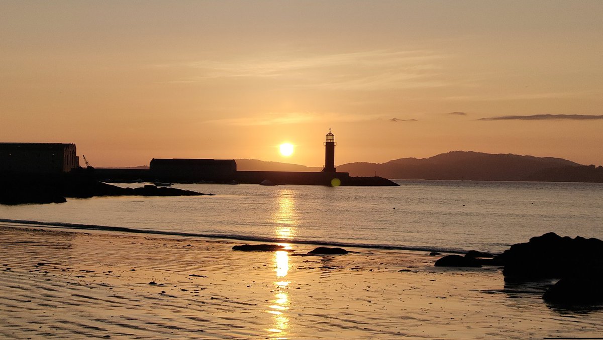 puestadesolvigo's tweet photo. Mágico atardecer en Alcabre. https://t.co/pUoPO4jjCQ