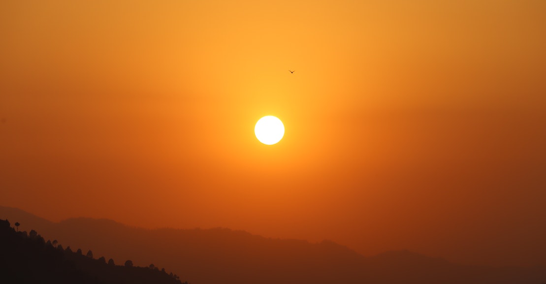 MarcuswevansSr's tweet image. White House Floats the Idea of Blocking Out the Sun: Last week, the United States government tiptoed a little closer to the world of science fiction. In a 44-page report it seemed at pains to say was not its own… #ApocalypseSoon #solarradiationmanagement  newrepublic.com/article/174071…