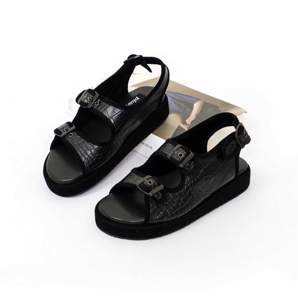 ibnssh's tweet photo. Sandal croco

https://t.co/hx6O9mCUkc https://t.co/qzhy5BGYf6