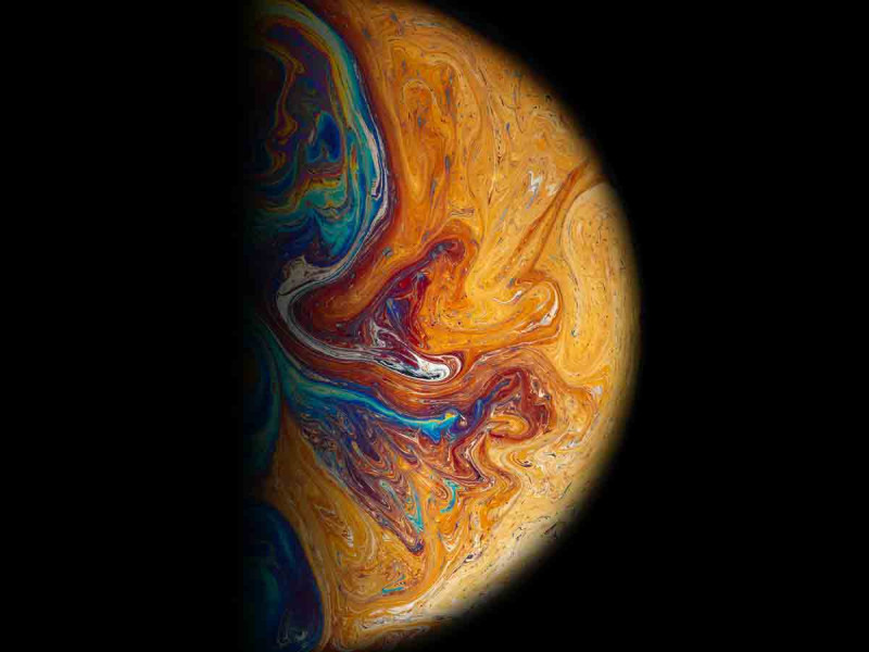 CGlobal20's tweet photo. #Halla: el #planeta que no debería existir. 🔭 Este exoplaneta ha esquivado el estallido violento de su estrella y ha logrado sobrevivir a ser engullido. 👉 https://t.co/CULctTdu1q https://t.co/E8x7uAdDtj