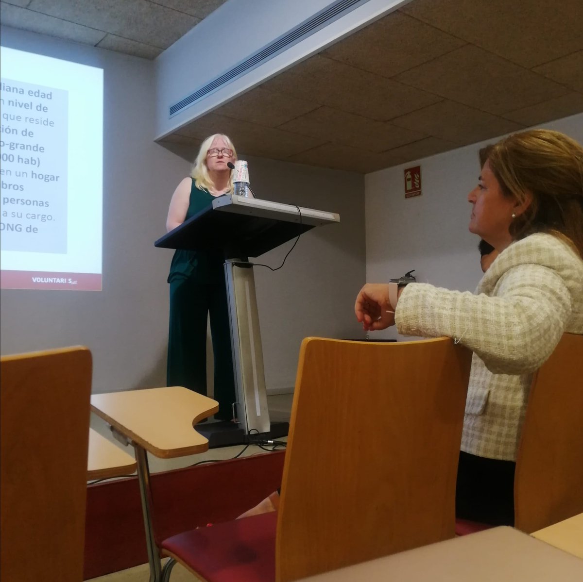 pvoluntariado's tweet photo. Nuevos perfiles del #voluntariado. "Mucha más presencia de mujeres trabajadoras de otros ámbitos"🗣️Ana Villa, vicepresidenta de @voluntaris_cat en el encuentro "La evolución de la solidaridad en una sociedad en pospandemia" de la @pvoluntariado y la @fundperetarres https://t.co/svF76N3nJY