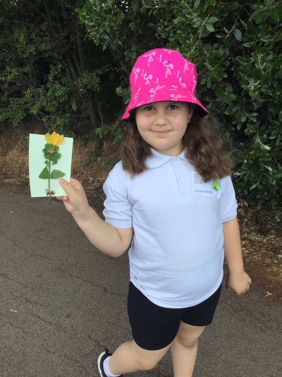SpringCPS's tweet image. Birch class were plant detectives at Hampstead Heath! We explored different seeds and leaves from the variety of nature around. We even used nature to male out very own plants. #year2science