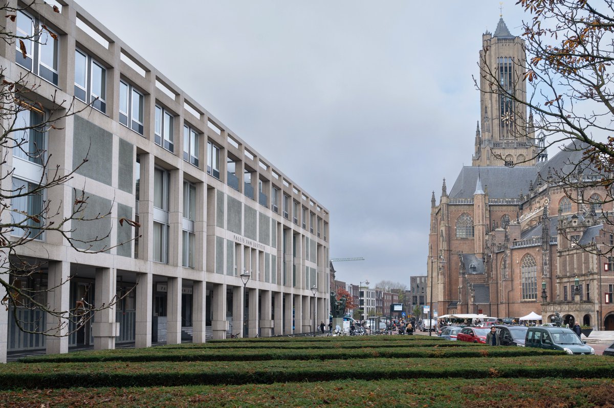 RbGelderland's tweet photo. 16 jaar cel voor gekwalificeerde doodslag in Amersfoort in 1996 https://t.co/VqX74pAXys https://t.co/tQEtXGPSyk
