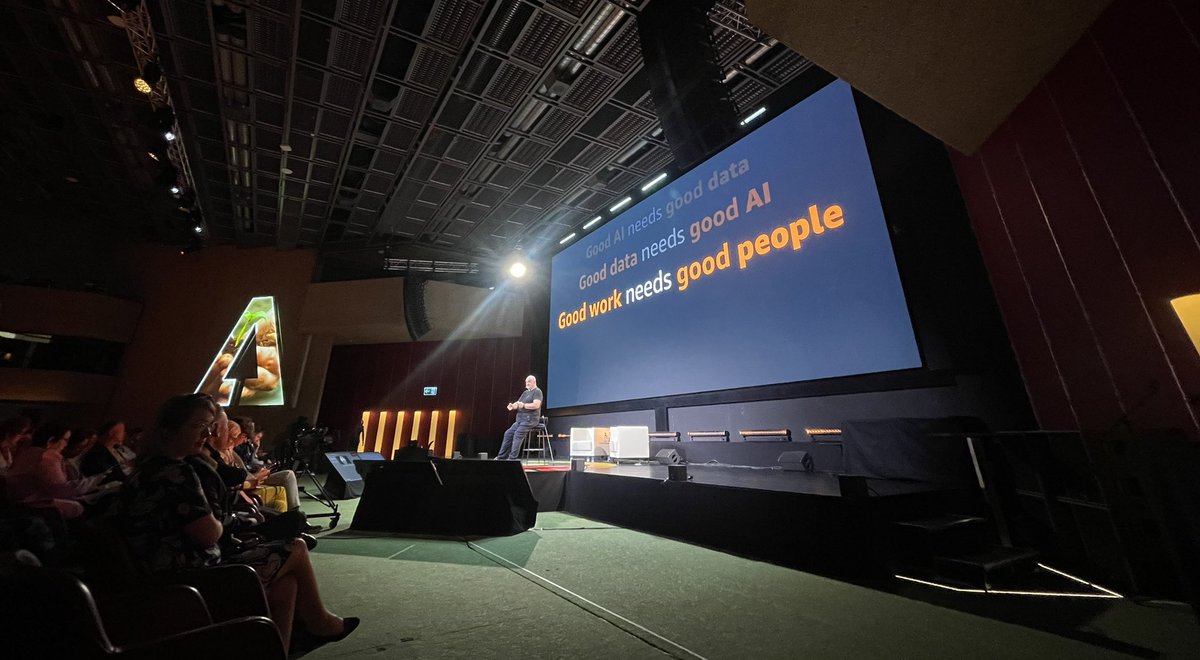 Angel Melguizo tweet media