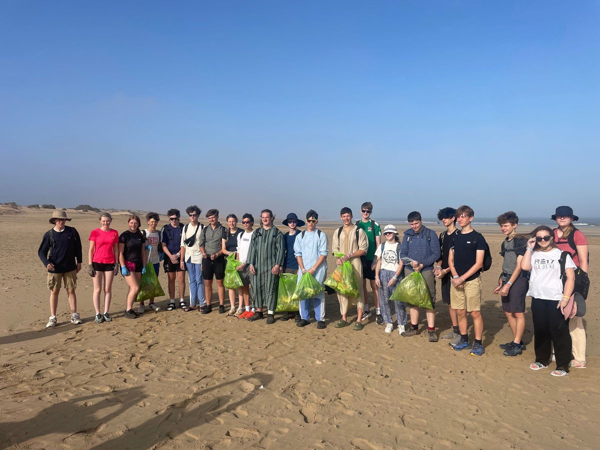 CundallManor's tweet photo. ✈Hurry home Yr 11 Pupils and have a safe flight! Your Morocco trip photos look amazing;🌞check them out! #Cundall https://t.co/cNOZLL9C9z