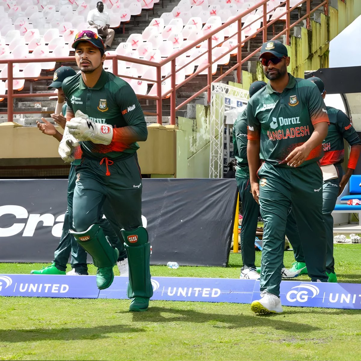 একজন ক্রিকেটার যিনি ১৫ বছরেরও বেশি সময় দেশকে সার্ভিস দিয়েছেন, দেশের অন্যতম সেরা ব্যাটসম্যান,  দেশকে এতো এতো স্মরনীয় মুহূর্ত উপহার দিয়েছেন তার শেষটা আরও ভালো হতে পারতো। ধন্যবাদ তামিম ভাই আমাদের ক্রিকেটের জন্য আপনার সকল অবদানের জন্য। 

You'll be missed, <a href="/TamimOfficial28/">Tamim Iqbal Khan</a> Bhai.