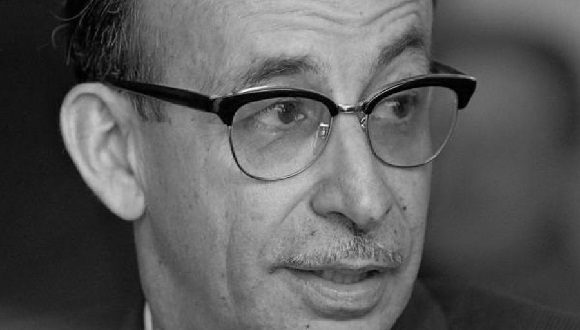 EVilluendasC's tweet photo. Roa conducía la reunión. El yanqui pedía insistentemente la palabra. Cuando Roa se la dio, dijo: "Tiene la palabra el delegado de EEUU, PERO SIN GUAPERÍA".  No murió el 6/07/82: vive en nuestros diplomáticos, que hoy plantan: ¡#MejorSinBloqueo! y ¡#ConCubaNoTeMetas! https://t.co/tFZka5mnR1