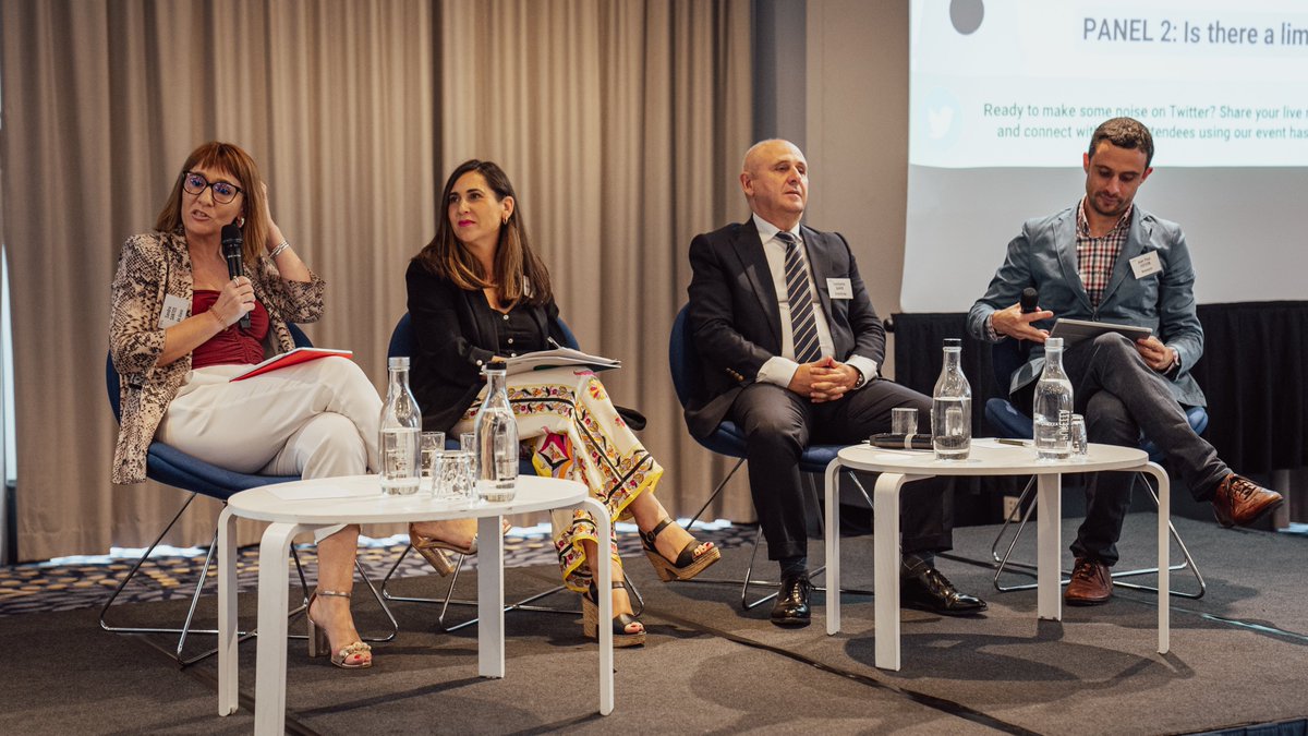 theglassloop's tweet photo. For the first time since the launch of #ClosetheGlassLoop in June 2020, experts in the glass collection and recycling value chain met in person in Brussels at our #PavingTheWayTo90 Annual Event to drive the goal of achieving a 90% glass collection rate for recycling by 2030. ♻ https://t.co/wBSf4BWGHC
