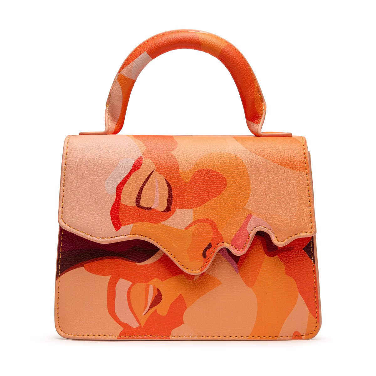 StreetFashion01's tweet photo. KidSuper Announces New Colours for the “Kissing” Bag!🖤 https://t.co/JC9H9uGw89