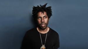 SolerAzuky's tweet photo. Le #JazzRap a trouvé un écho dans la scène underground: #FlyingLotus entre autre nous a livré des productions audacieuses et innovantes étendant ainsi la portée du genre  jusqu’à inspirer une nouvelle génération d'artistes à suivre. #Article à lire sur https://t.co/7DHqaGwgNI https://t.co/au4THcVG3c
