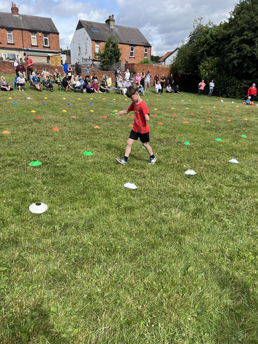 DSJ_Year2's tweet photo. Wow! What an effort for todays sports day, well done Y2! 🏅 https://t.co/OmFj8bgGll