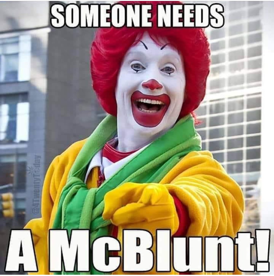 Everyone needs a McBlunt this morning wake and bake get things started right #freakyfriday420 #thecandilady #motafresh #wakenbake #puffpuffpass