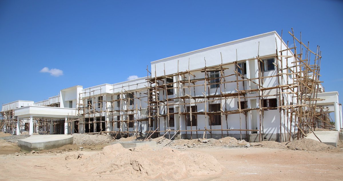 Zestyhaidary's tweet image. ✅ Update: In FY 2021/22, TZS 25.15bn/- was approved for the construction of 28 district hospitals, including wards and a mortuary. By February 2023, TZS 23.90bn/- (95.03%) has been received. #HealthcareDevelopment #MamaYukoKazini