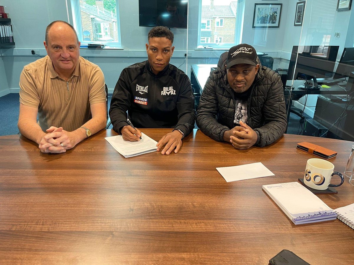 BREAKING NEWS 

Bilal Fawaz signs with Goodwin Boxing. Title huntdown.

Read about it here
goodwinboxing.co.uk/news/post/fawa… 

#bilalfawaz #goodwinboxing #goodwinboxingmanagement #stevegoodwinboxing #stevegoodwinboxingmanagement #boxingtitles #champion