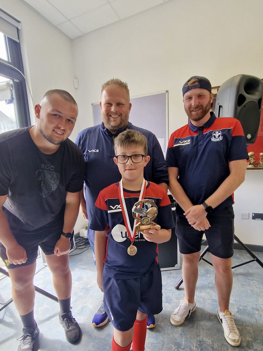 shottonsteelmj's tweet photo. #Contratulations to our #playersplayeroftheyear Rory, #coachesplayeroftheyear Caedyn and #mostimprovedplayeroftheyear Luke! Well done all of you for your fantastic #achievement this year #rugbyfamily #shottonsteelrfc #steeltown #wru_community @wru_community https://t.co/XYEVC5EcvR