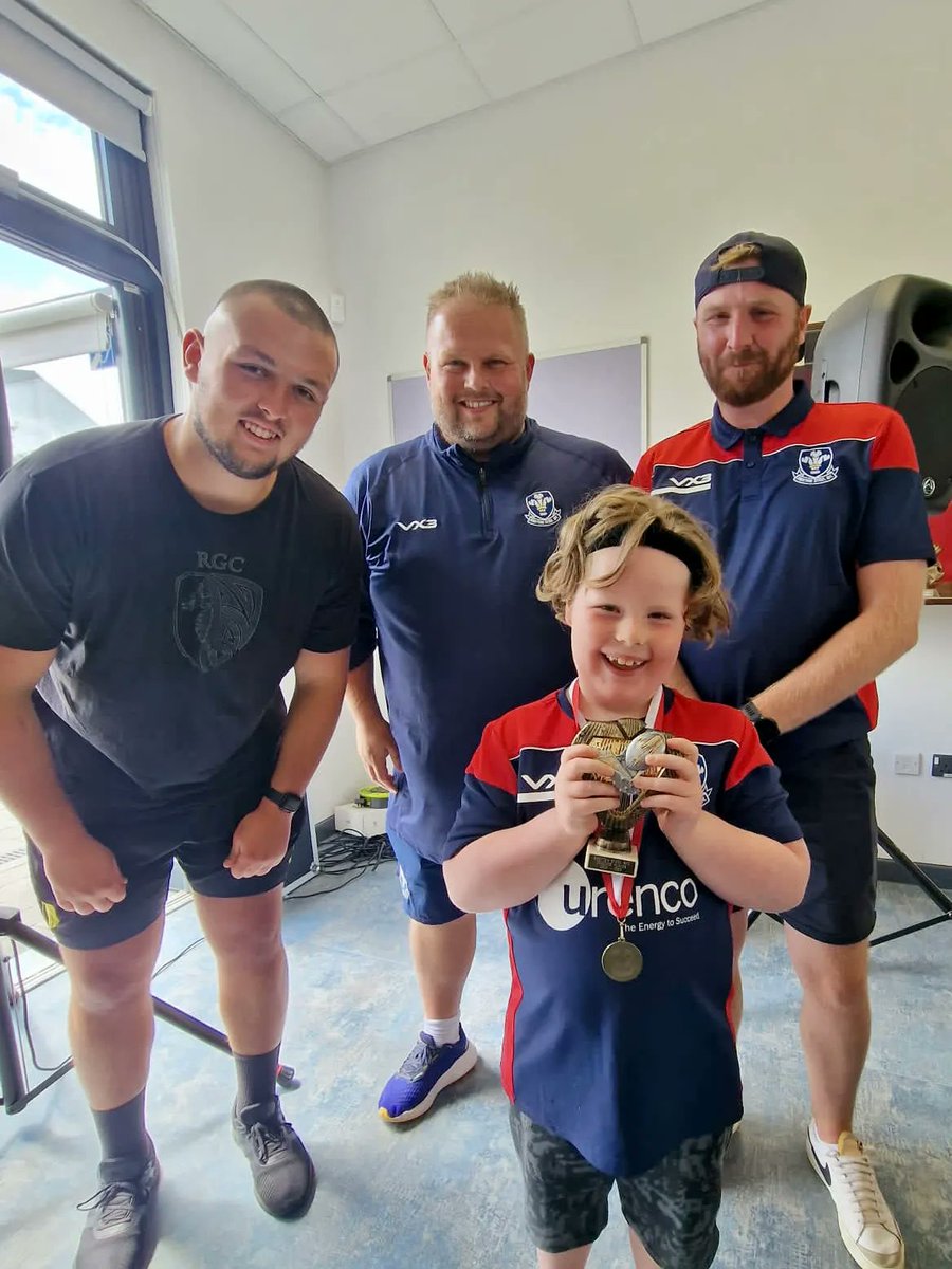 shottonsteelmj's tweet photo. #Contratulations to our #playersplayeroftheyear Rory, #coachesplayeroftheyear Caedyn and #mostimprovedplayeroftheyear Luke! Well done all of you for your fantastic #achievement this year #rugbyfamily #shottonsteelrfc #steeltown #wru_community @wru_community https://t.co/XYEVC5EcvR