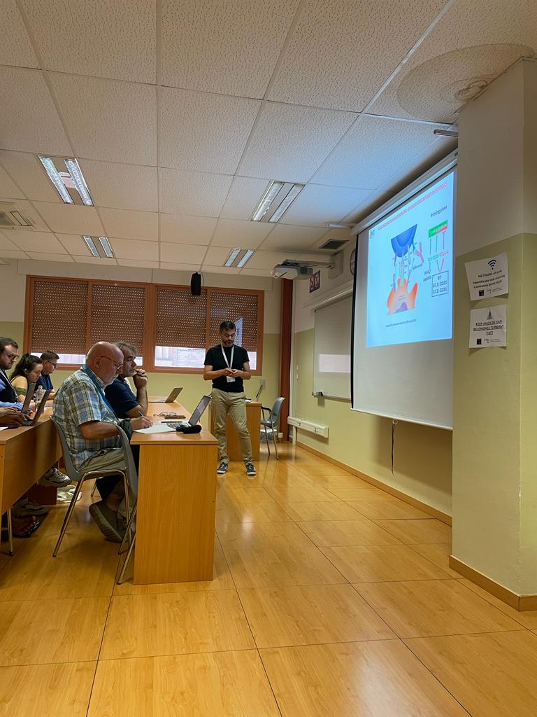 melasphinx's tweet image. Perfect organisation for the summer school on medicine in Barcelona. Happy to have contributed to  this program  together with @CordelierPierre and @PoupotRemy. A special thanks to @pastorangladamarcal. @CareGraduate  @crctoncopole  @IUCTOncopole