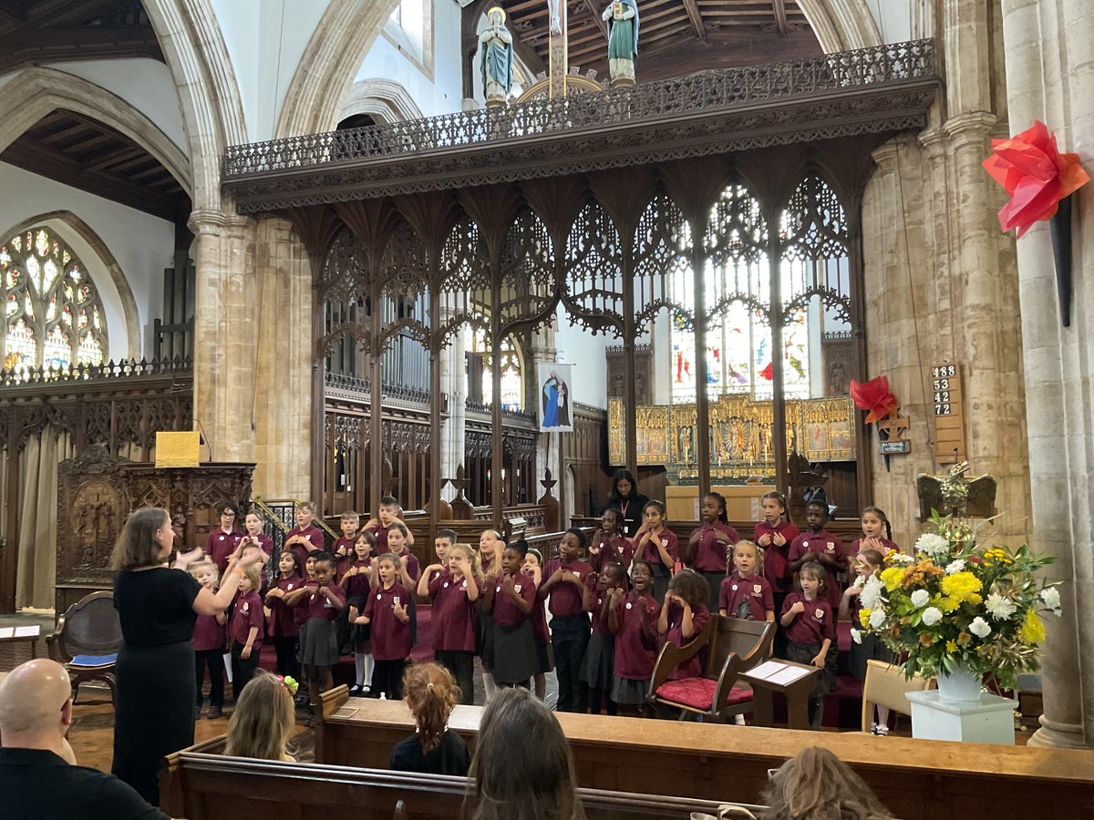 🎵 Our #JuniorChoir particpated in the Patronal Festival <a href="/StJohnsPborough/">St John's Peterboro</a> &amp; <a href="/pborocathedral/">Peterborough Cathedral</a>!

If your child would like to join (Reception to Year 6) email us via music@peterborough-cathedral.org.uk🎼

 #MusicEducation #Partnership #ChurchMusic #primaryschool #singing