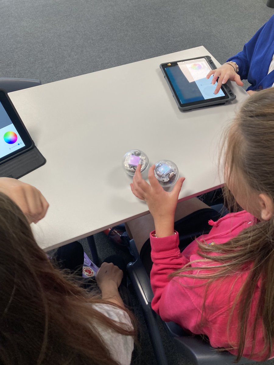 Mrs Routledge tweet media