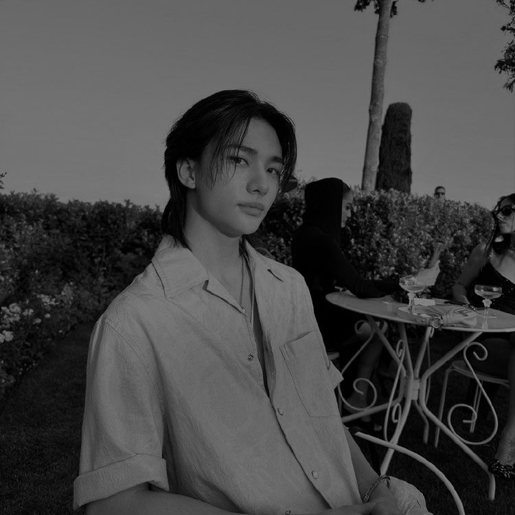 ssonkz's tweet photo. #hyunmin мини ау, в котором по канону хенджин драма квин, а сынмин его заебавшийся бойфренд. https://t.co/FEgDN6GQuN
