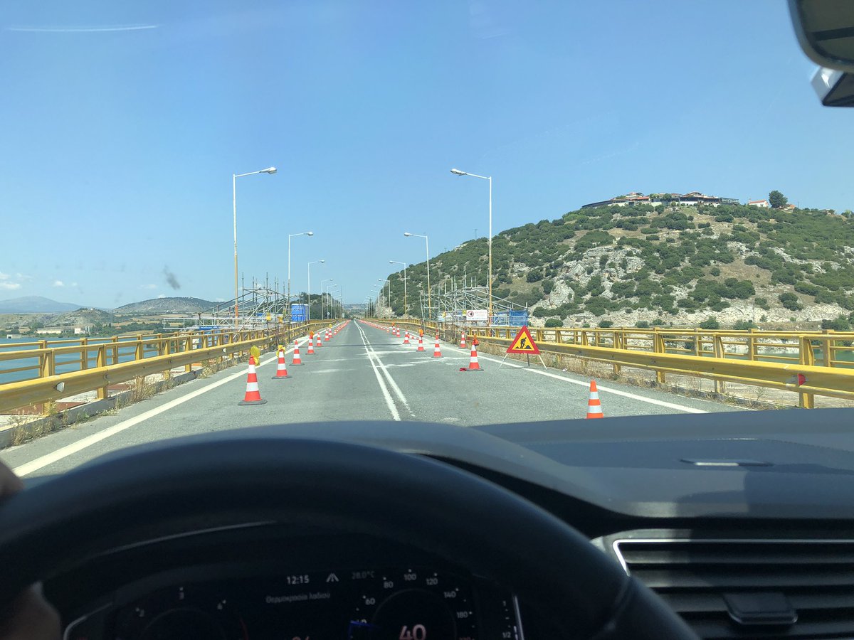 androulakikos's tweet photo. Χθες πέρασα με ευθύνη των τοπικών αρχών μια γέφυρα που δεν είχε συντηρηθεί ποτέ με σοβαρές ρωγμές στο οπλισμένο σκυρόδεμα.
https://t.co/hmeUphcTis #Morandi #bridge_collapse https://t.co/M4LUx0edYN